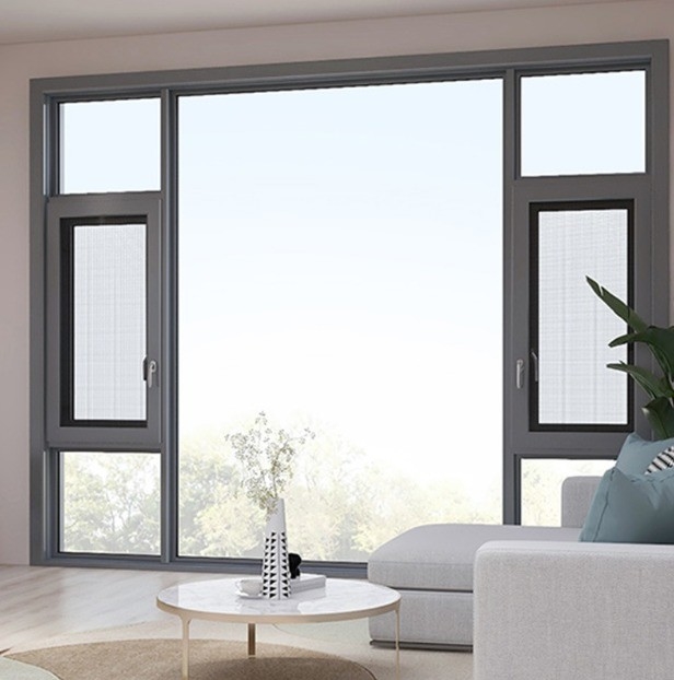Finestre in alluminio per camere da letto con rete di zanzara tipo tenda appesa dal rivenditore di finestre