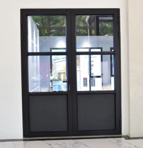 Moderne sicurezza esterna impermeabile porte di casamento in lega di alluminio con 10 strati di sigillamento