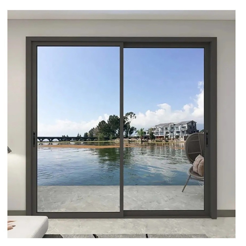 Progetto residenziale deve avere porte bi-fold in alluminio con opzione di aggiornamento in vetro triplex