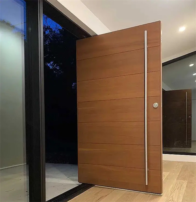 Apertura senza sforzo e sicurezza migliorata Porte pivotanti per spazi residenziali o commerciali