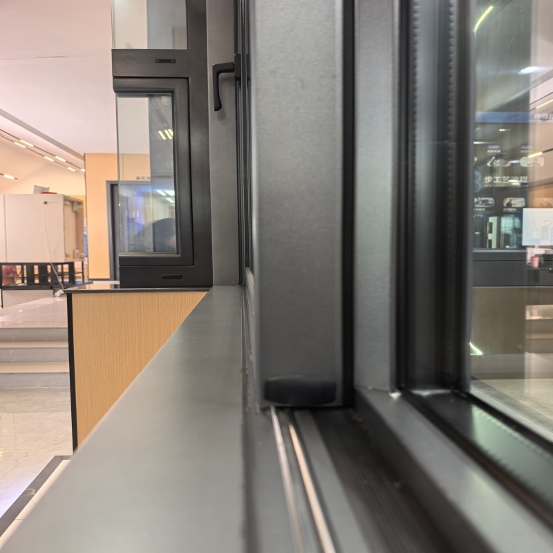 Moda Nuovo Disegno Customisable Aluminum Aluminum Sliding Windows con spessore della parete di 2,2 mm