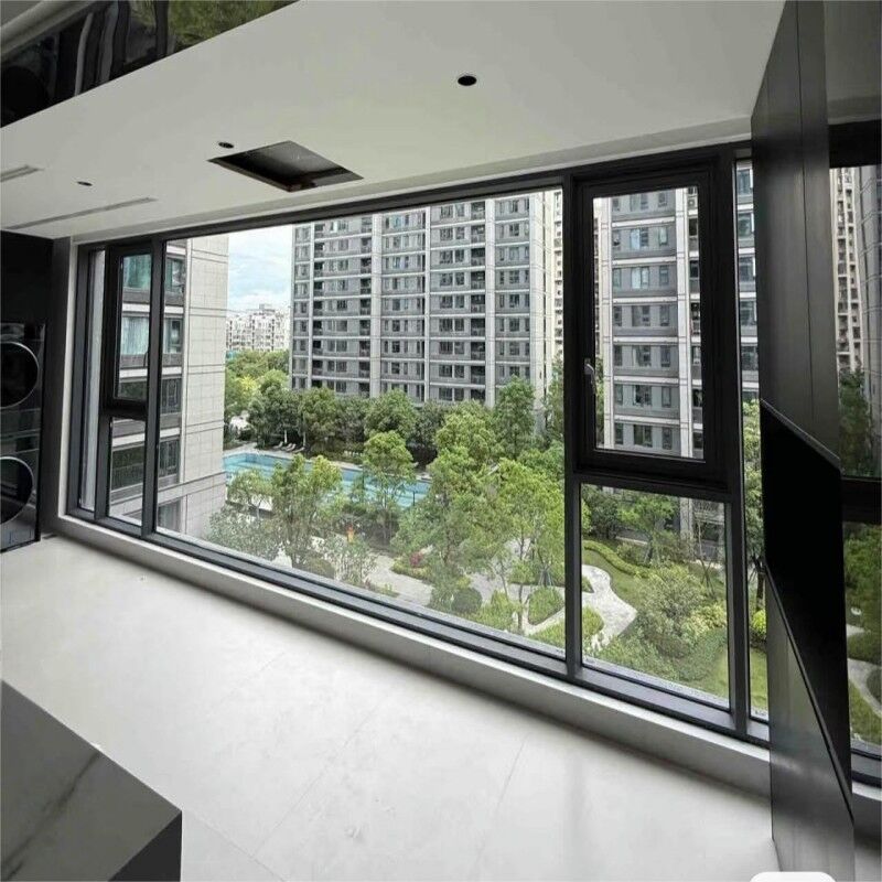 Moderna finestra oscillante anti-furto con vetro low-E per uso in cucina