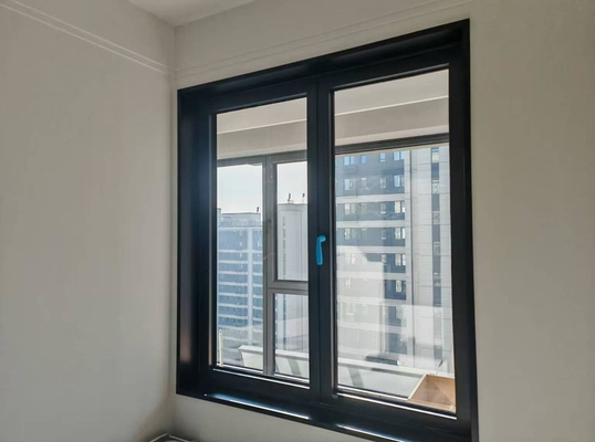 Finestre in alluminio con rivestimento in alluminio ad alta efficienza energetica per case moderne